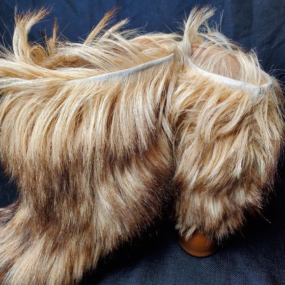 Vintage Genuine Goat Hair Fur Boots Super Shaggy YETI LAMA Cleated Rubber Size 6 - Picture 16 of 16